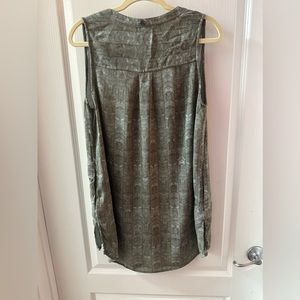 PrAna Womens Size L Natassa Tunic Sleeveless Top Green/Gray split neck